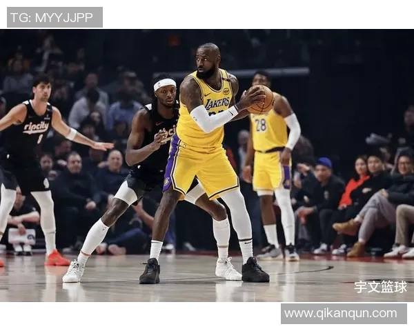 詹姆斯追平乔丹纪录 湖人战胜开拓者